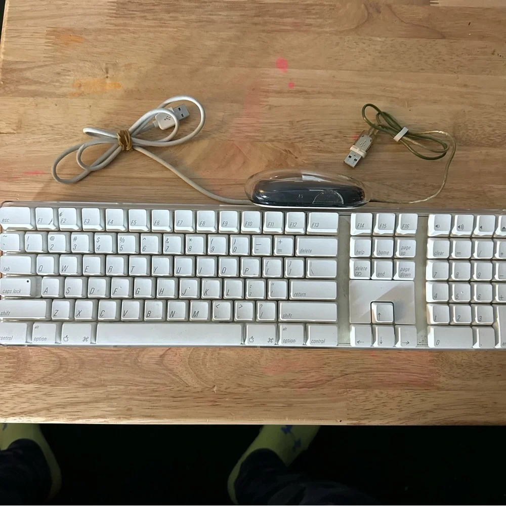 Vintage Apple Keyboard With Black Apple Mouse USB Preowned